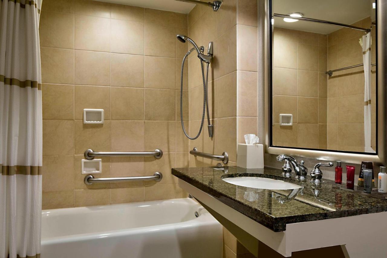 Marriott Westchase Hotel 4*